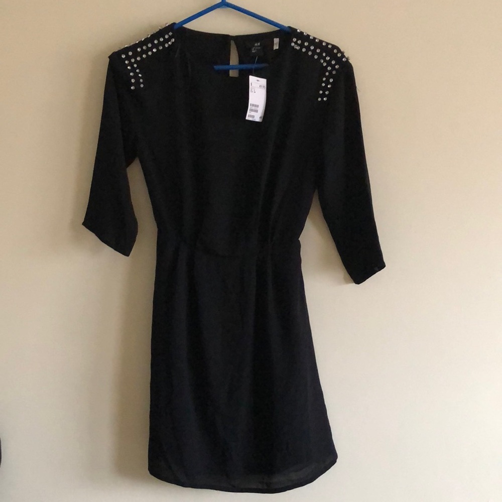HM black dress